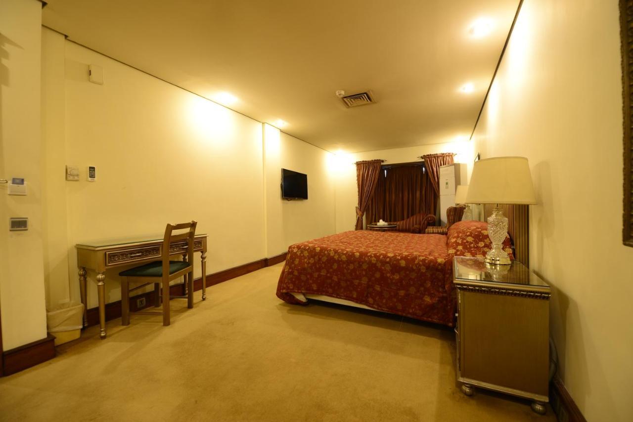 Regency Inn Hotel Лахор Екстериор снимка