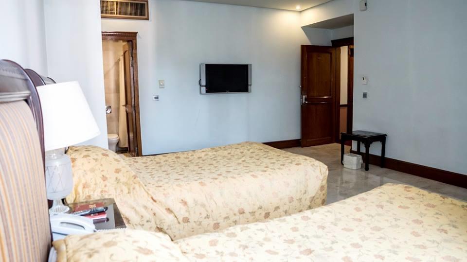 Regency Inn Hotel Лахор Екстериор снимка
