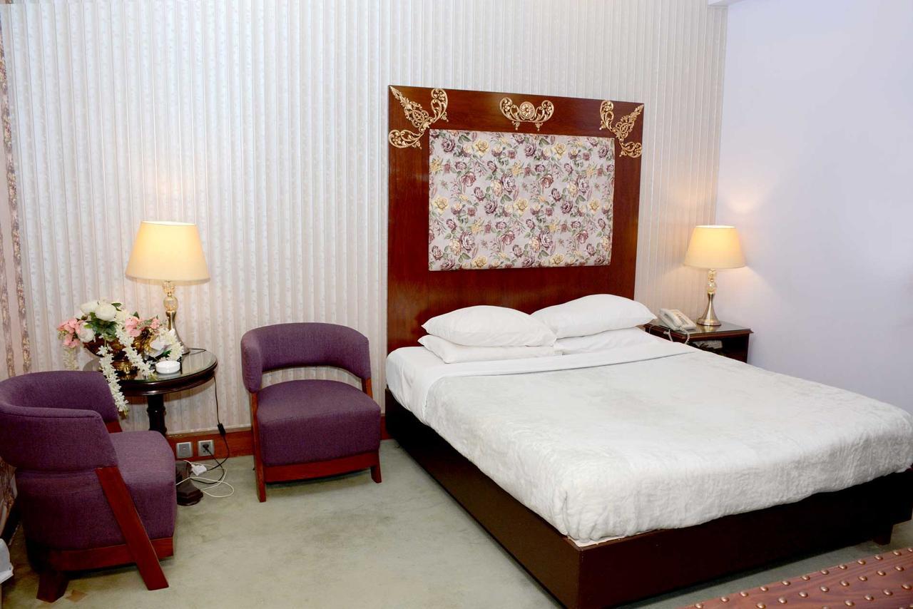 Regency Inn Hotel Лахор Екстериор снимка