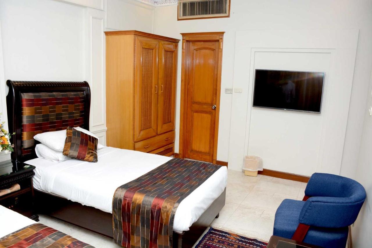 Regency Inn Hotel Лахор Екстериор снимка